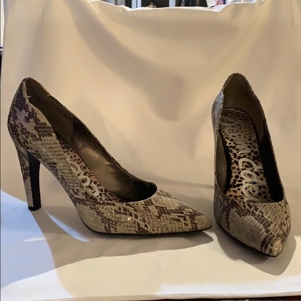 Sam Edelman snake skin. Size 9.